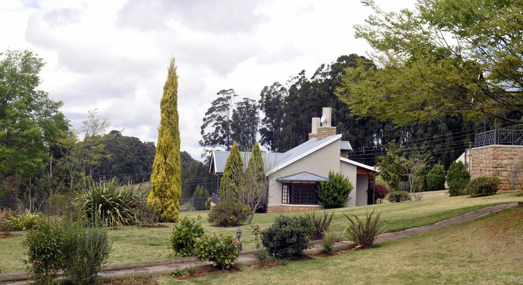 The Highlander Hotel Dullstroom Exterior foto